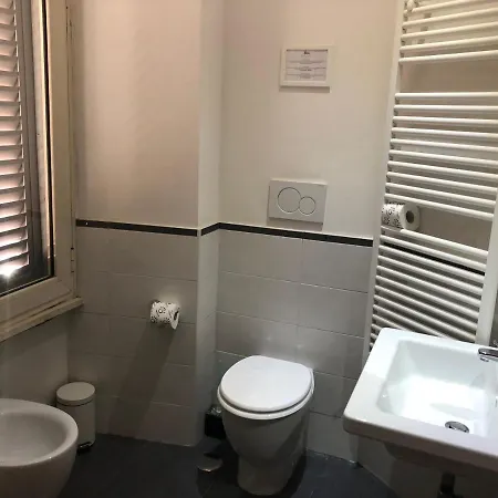 Guest house Elle Cavour 3*